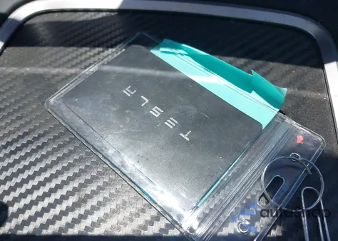 2022 Tesla Model Y Performance Dual Motor All-Wheel Drive z USA, uszkodzony, nr VIN 7SAYGDEF5NF484634